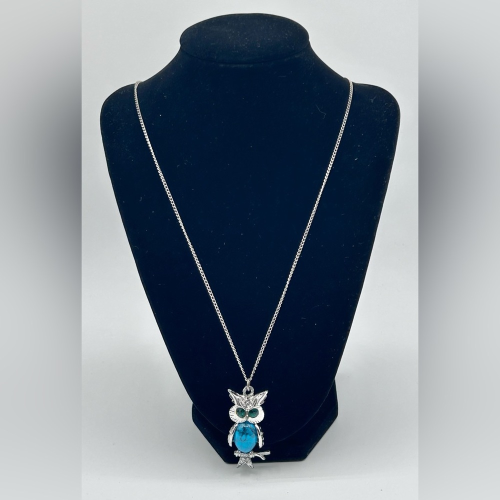 Vintage Silver Tone Faux Turquoise Belly and Eyes Owl Pendant Necklace